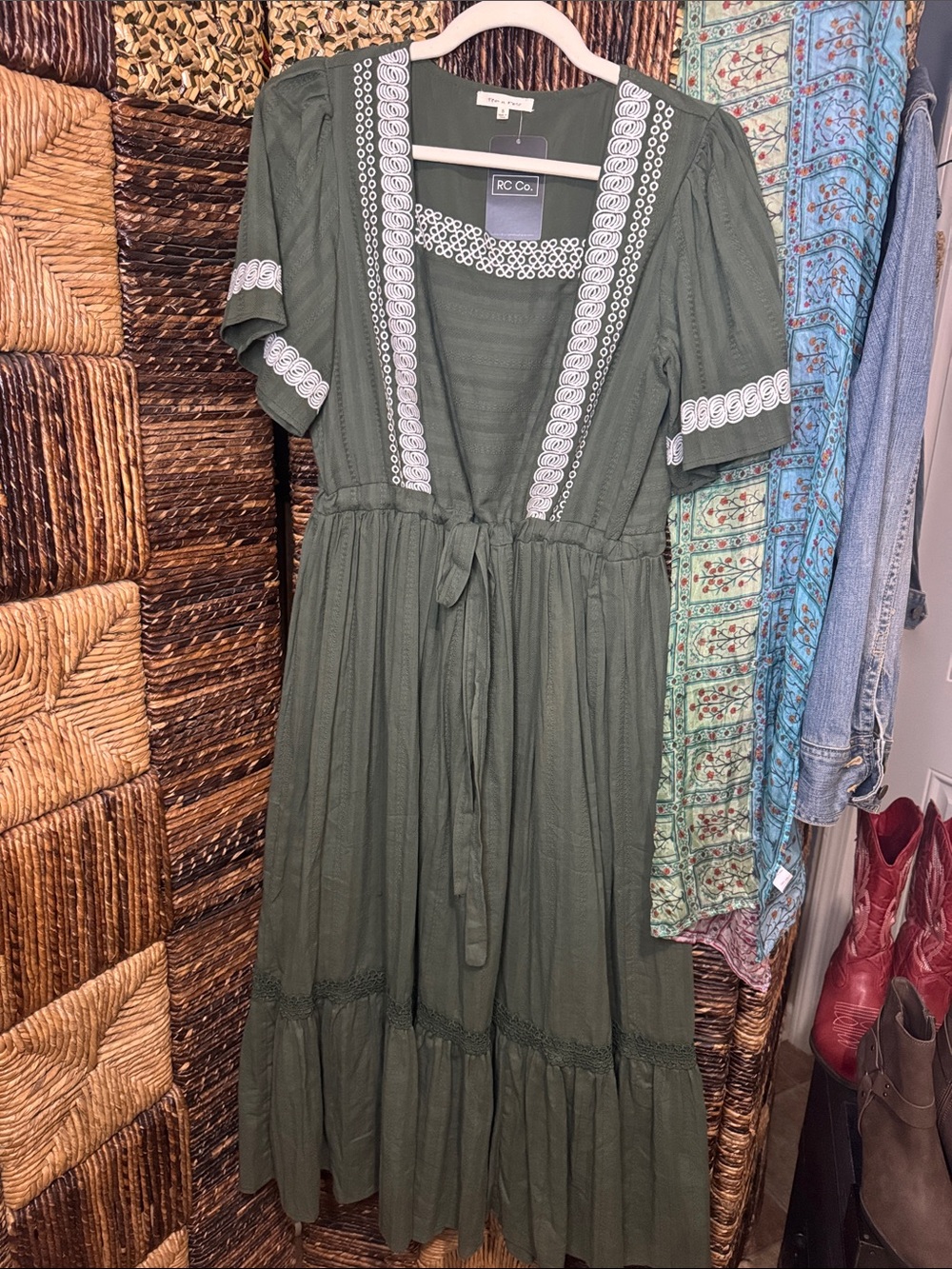 tea n rose Olive Green Maxi Dress with White Lace Accents